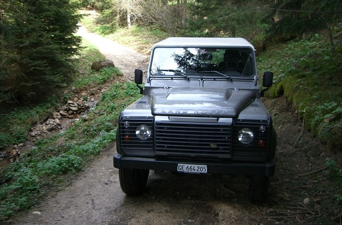 bare bones defender