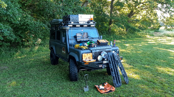 overlanding recovery kit