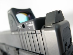 glock_19_katrina_pistol_trijicon_streamlight_tlr2_surefire_high_sights