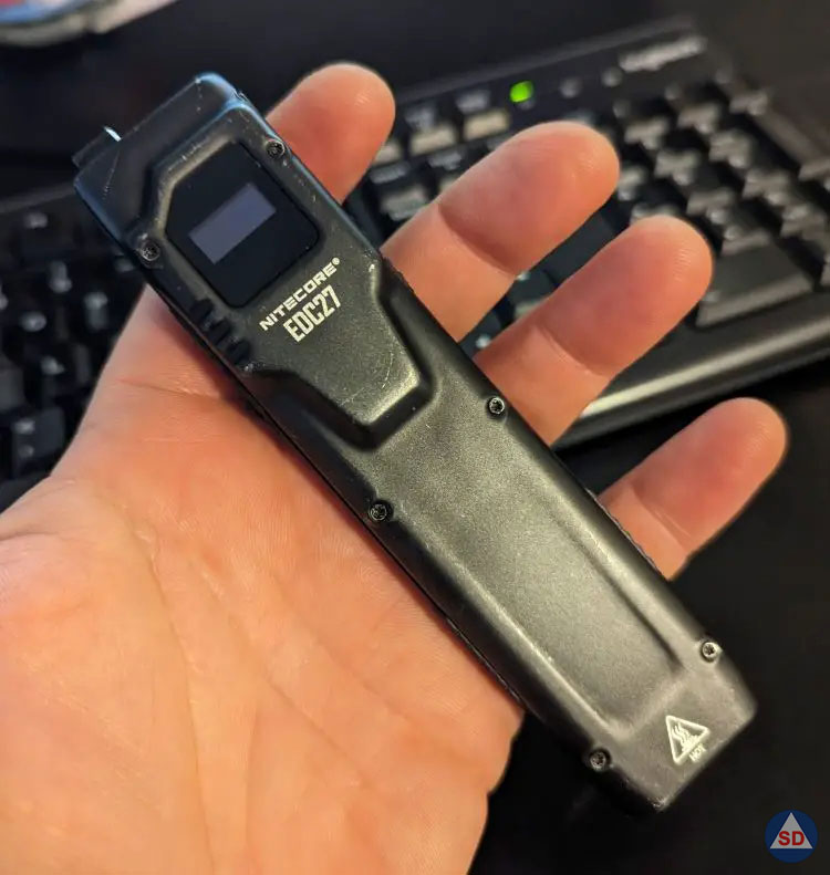 Nitecore EDC27 2