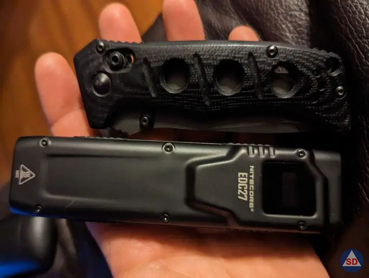 Nitecore EDC27 Benchmade Mini Adamas