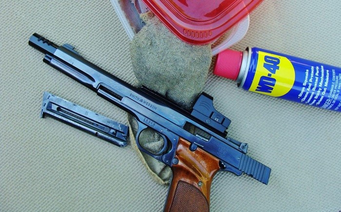 wd-40 gun cleaning