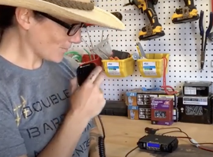 using midland gmrs radio